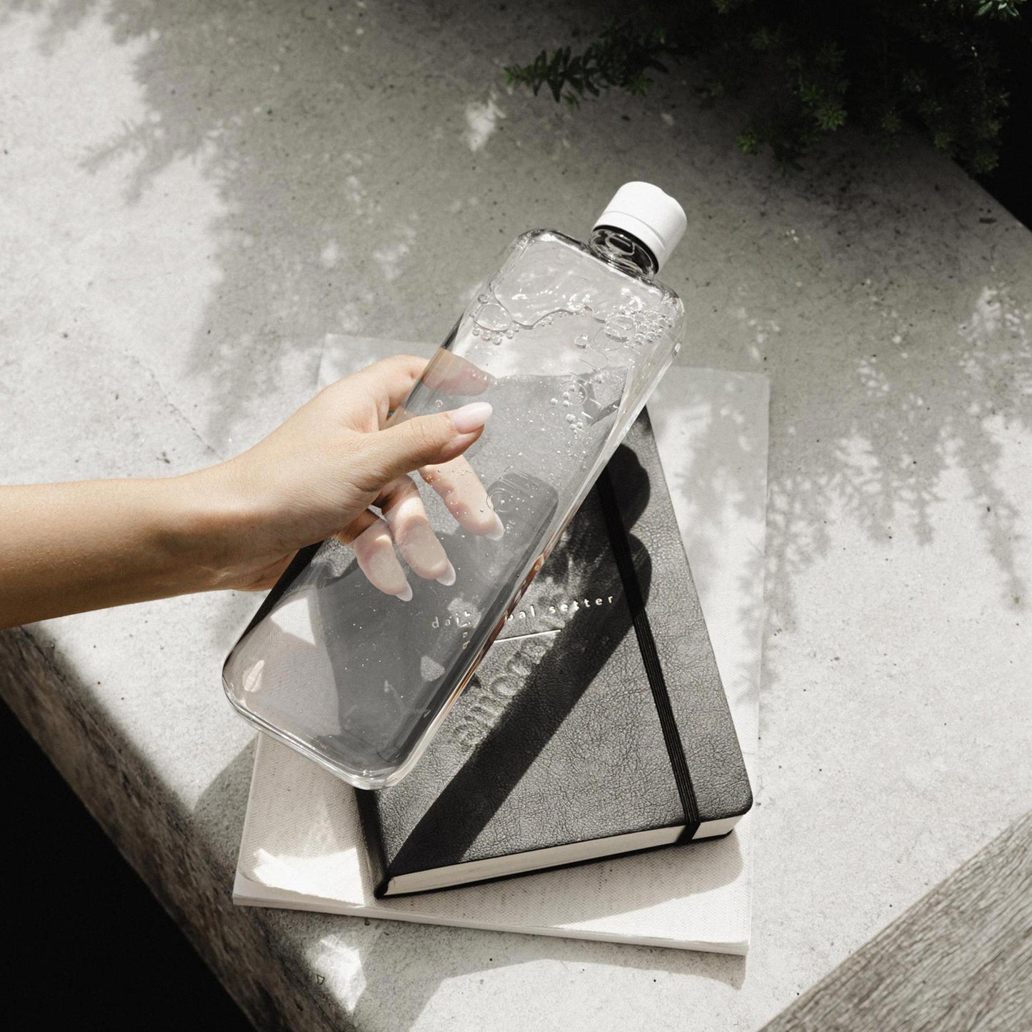 (PreOrder) Slim memobottle® - Elegant, Sustainable, and Functional Water Bottle